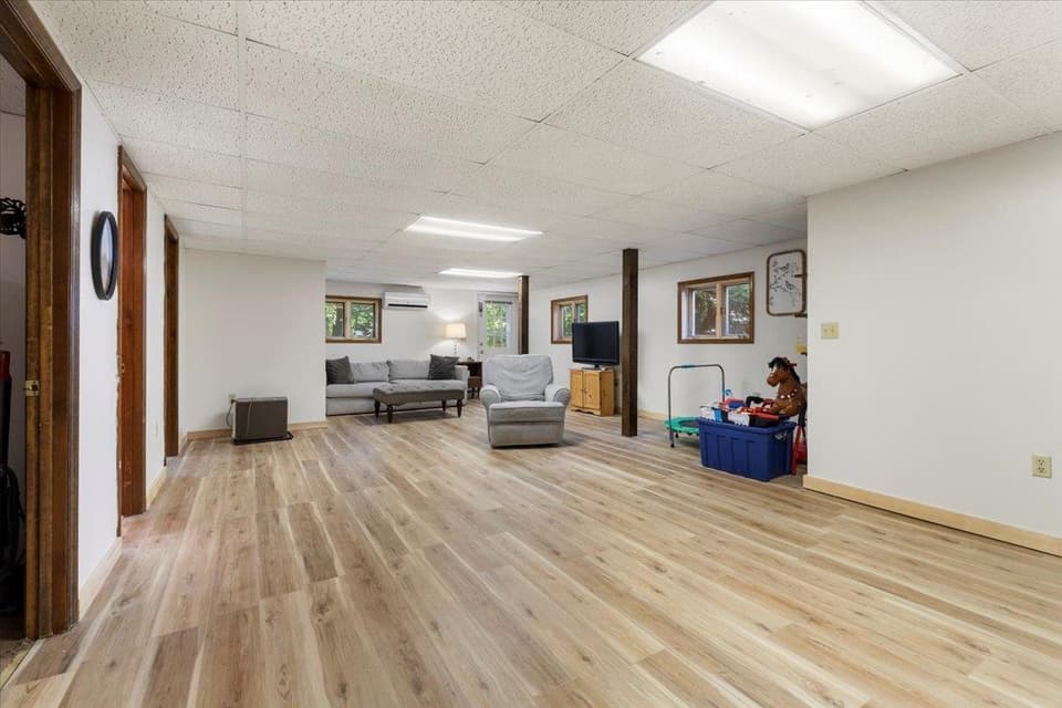 1144 Round Meadow Drive, photo 39 of 40