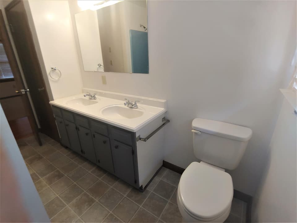 3875 Roanoke St, photo 23 of 40