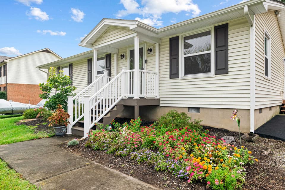 1525 Pine Street, photo 3 of 21