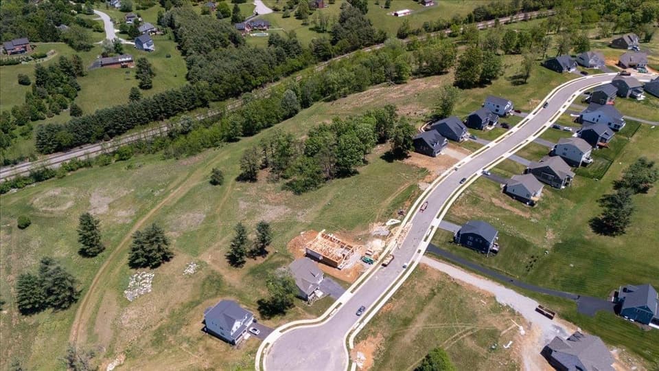 1004 Round Meadow Drive, photo 4 of 6