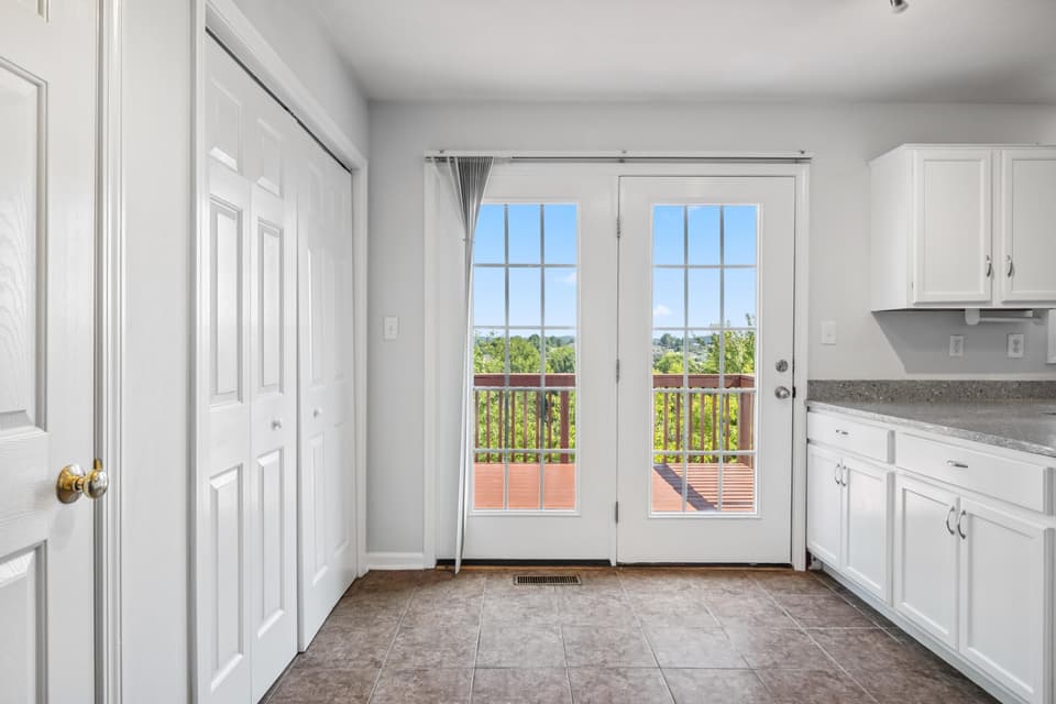 145 Wistaria Drive, photo 21 of 40