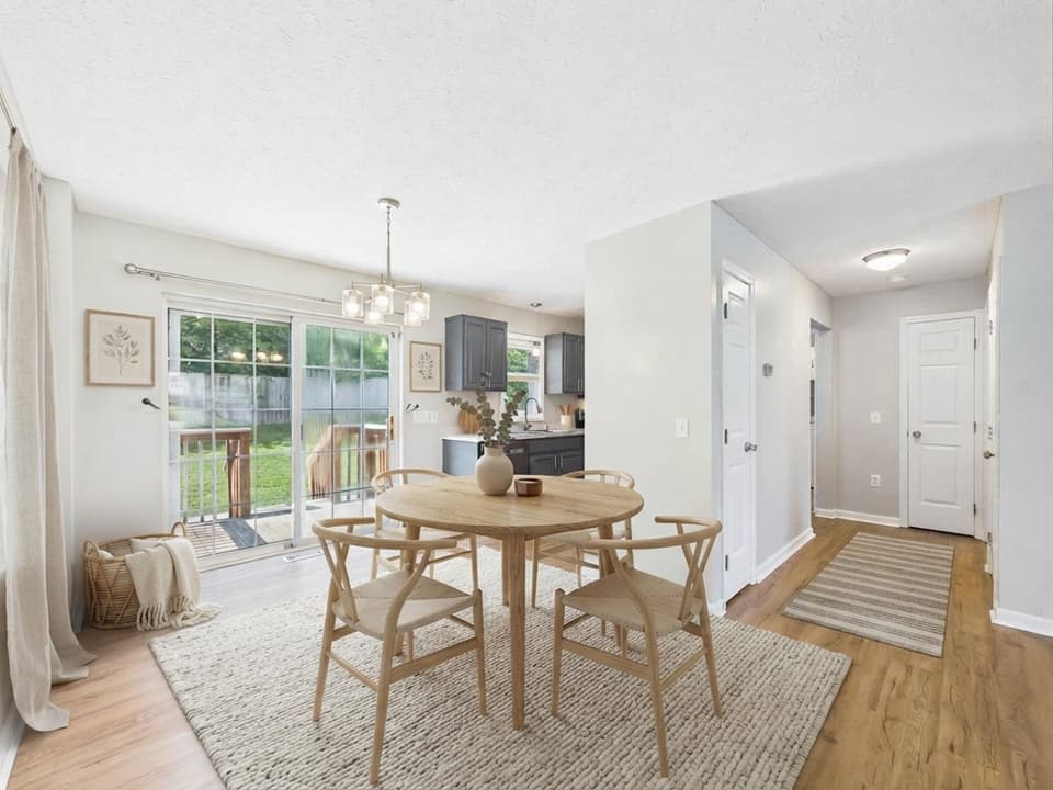 100 Cullen Court, photo 11 of 40