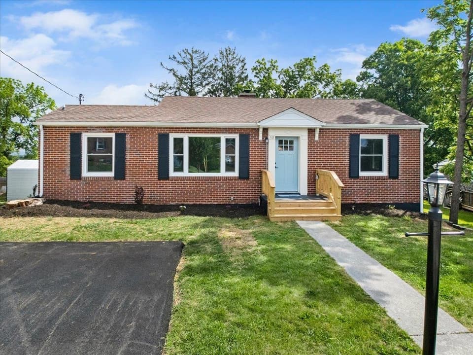 103 Longview Drive SW, Christiansburg, VA