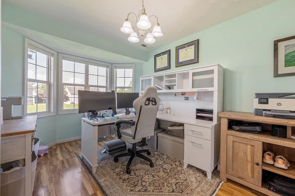 210 Berkshire Drive, photo 10 of 40
