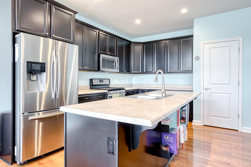 610 Dewdrop Lane, photo 13 of 39