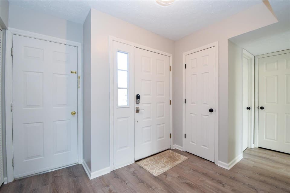 475 Warrior Drive, photo 3 of 24