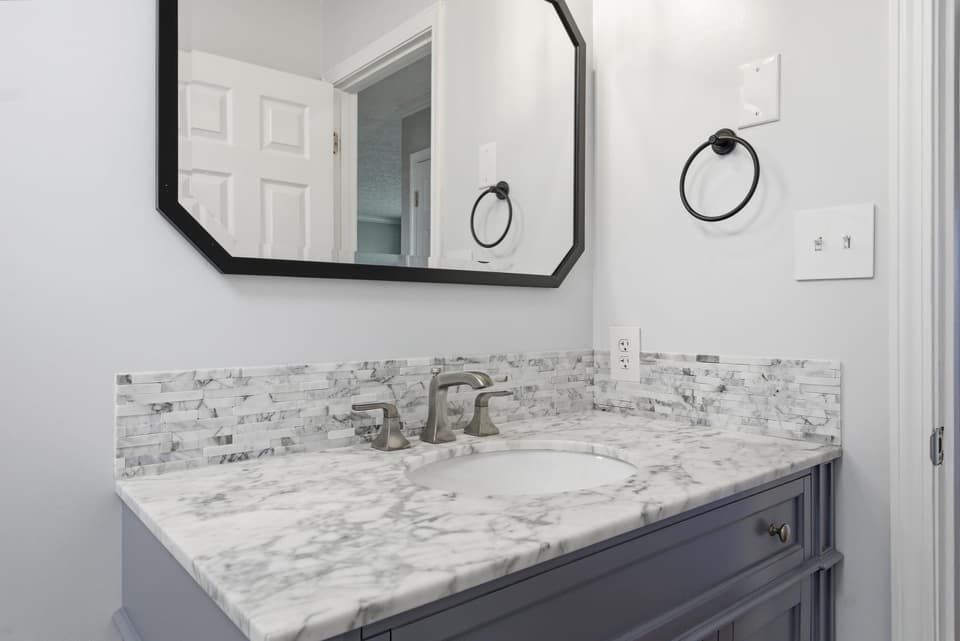 1381 Dow Street, photo 17 of 40