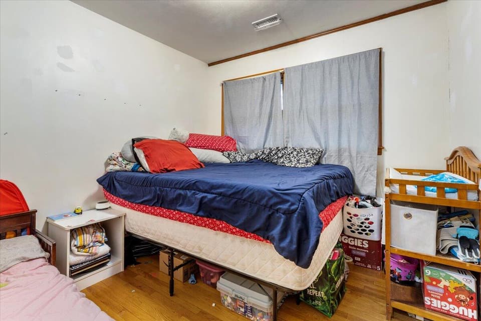 135 Griggs Street, photo 12 of 36