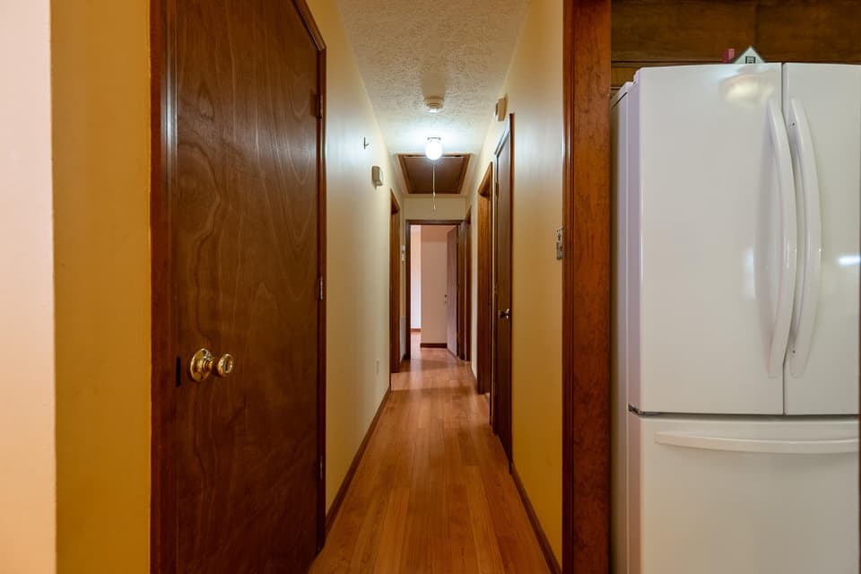 765 Atkinson Road, photo 22 of 40