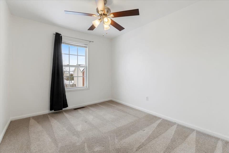 110 Sage Lane, photo 26 of 40