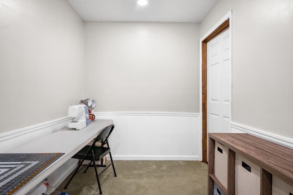 1720 Blake Drive, photo 32 of 40