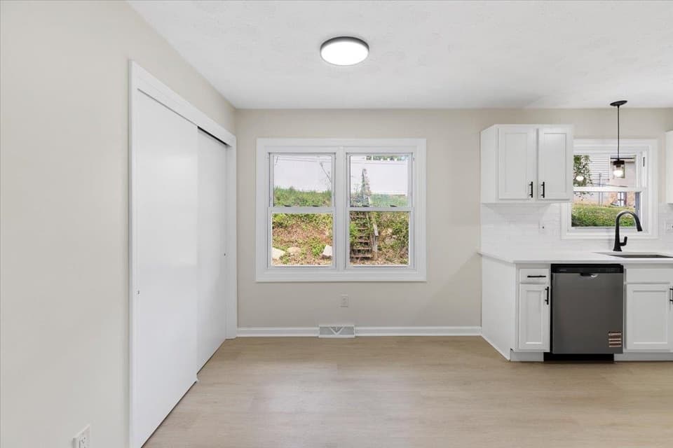 235 Lucas Street NE, photo 12 of 20