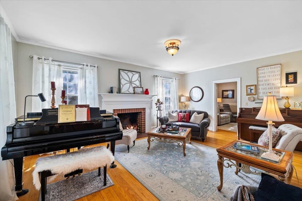 101 College Street, photo 13 of 40