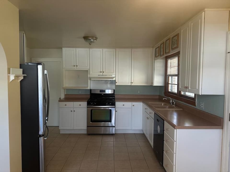 1275 Radford Street, photo 12 of 40