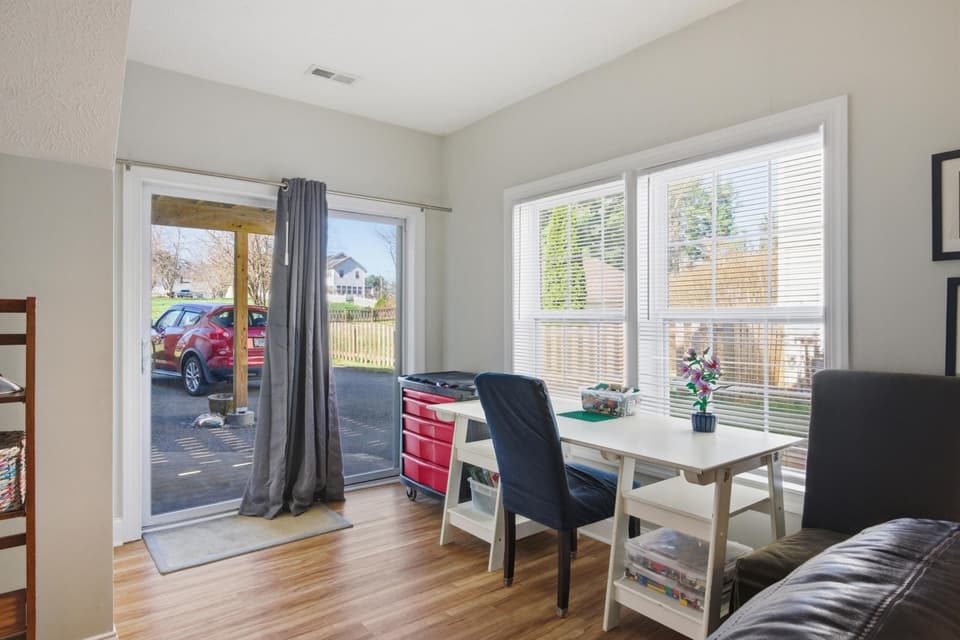 265 Robert Street, photo 34 of 40