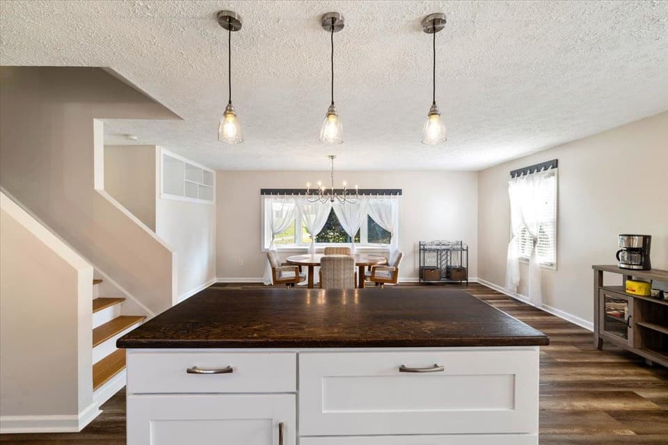 870 Cambria Street NW, photo 11 of 40