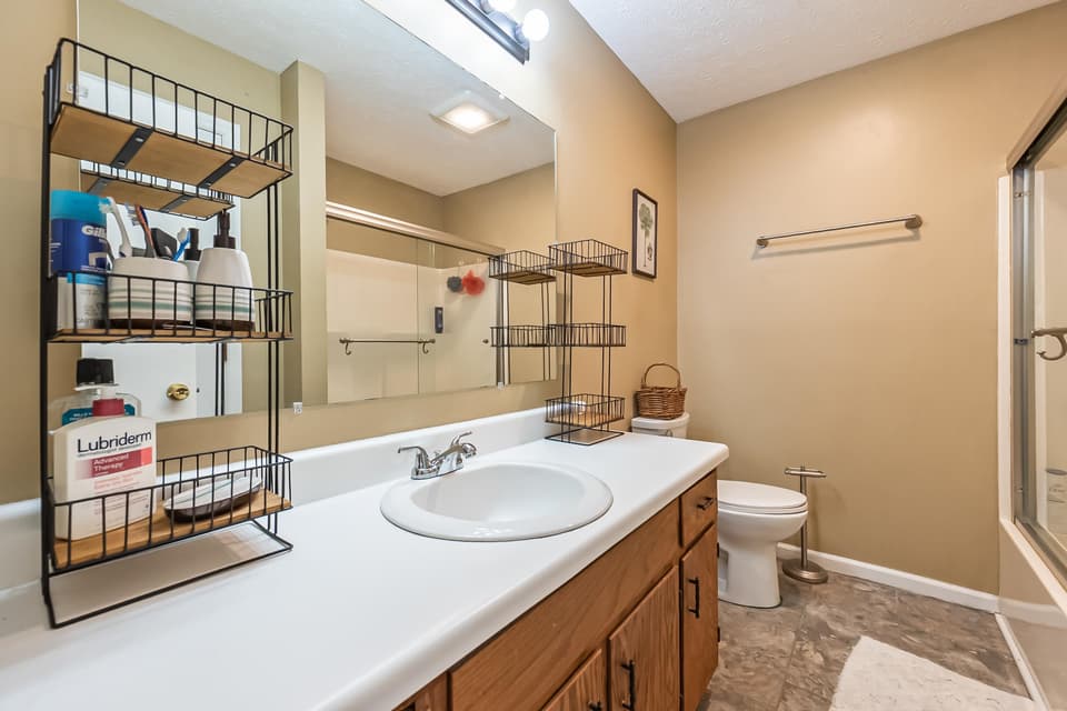 435 Cherokee Drive, photo 38 of 40