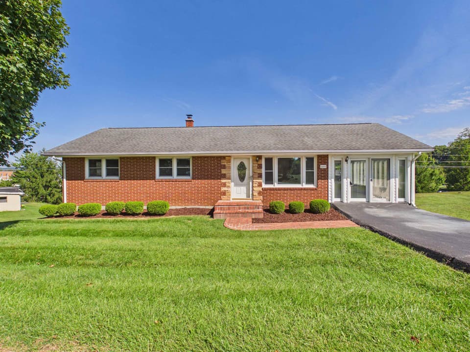 40 Ellett Road NE, Christiansburg, VA