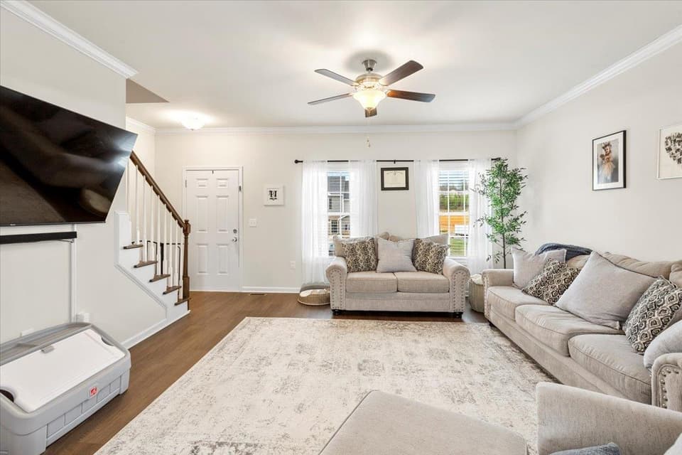 980 Holland Loop NW, photo 15 of 40