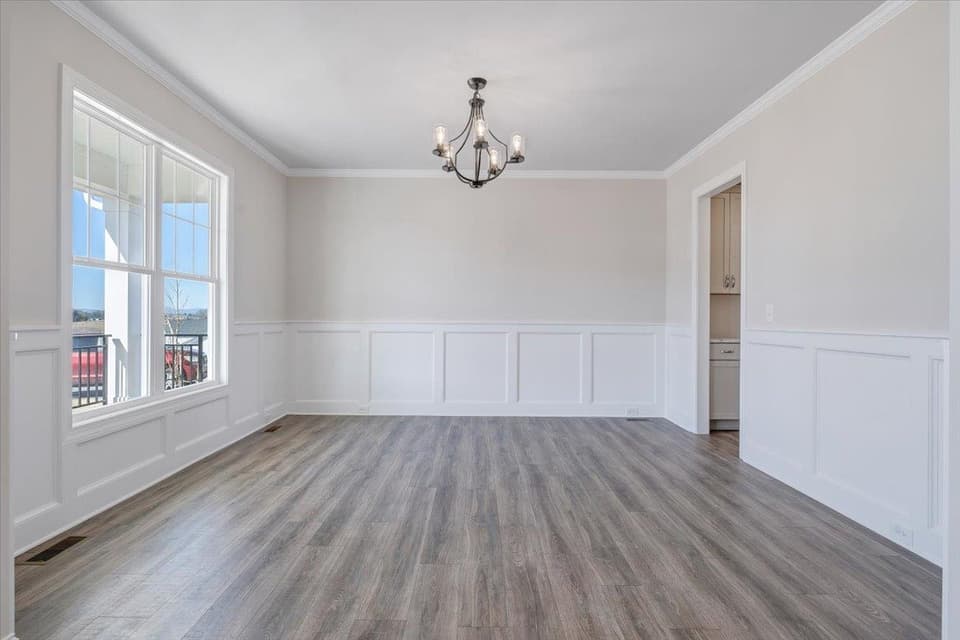 985 Round Meadow Drive, photo 8 of 40