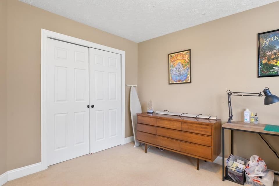 205 Robin Hood Drive, photo 39 of 40