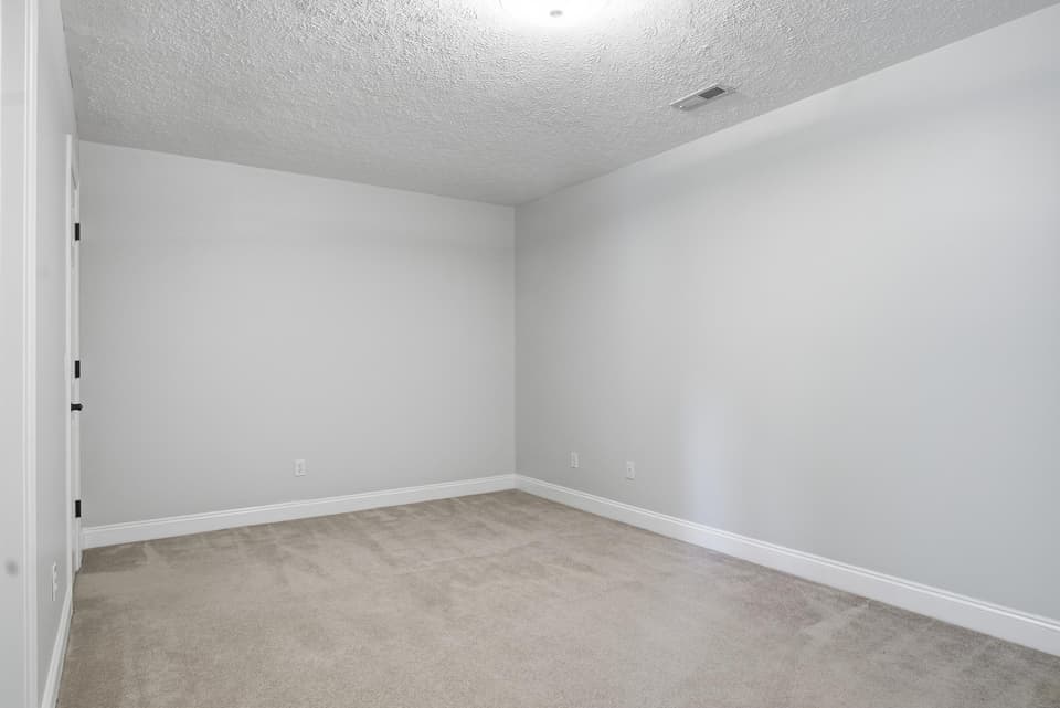 310 Pin Oak Drive, photo 25 of 40