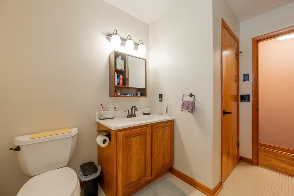 400 Turpin Walk, photo 32 of 40