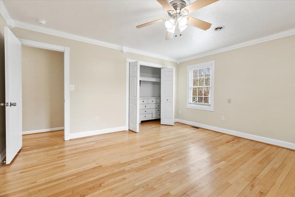 106 Miller Street SE, photo 27 of 40
