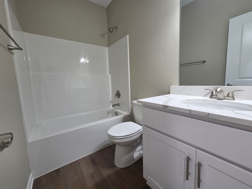 1155 Plum Street, photo 12 of 34