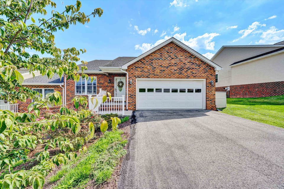 416 Miller Street, photo 39 of 40