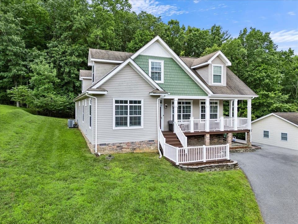 235 John Lemley Lane, photo 3 of 40