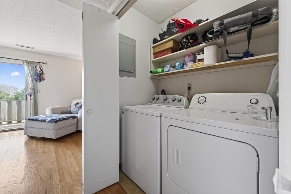 630 Cambria Street NW, photo 13 of 28