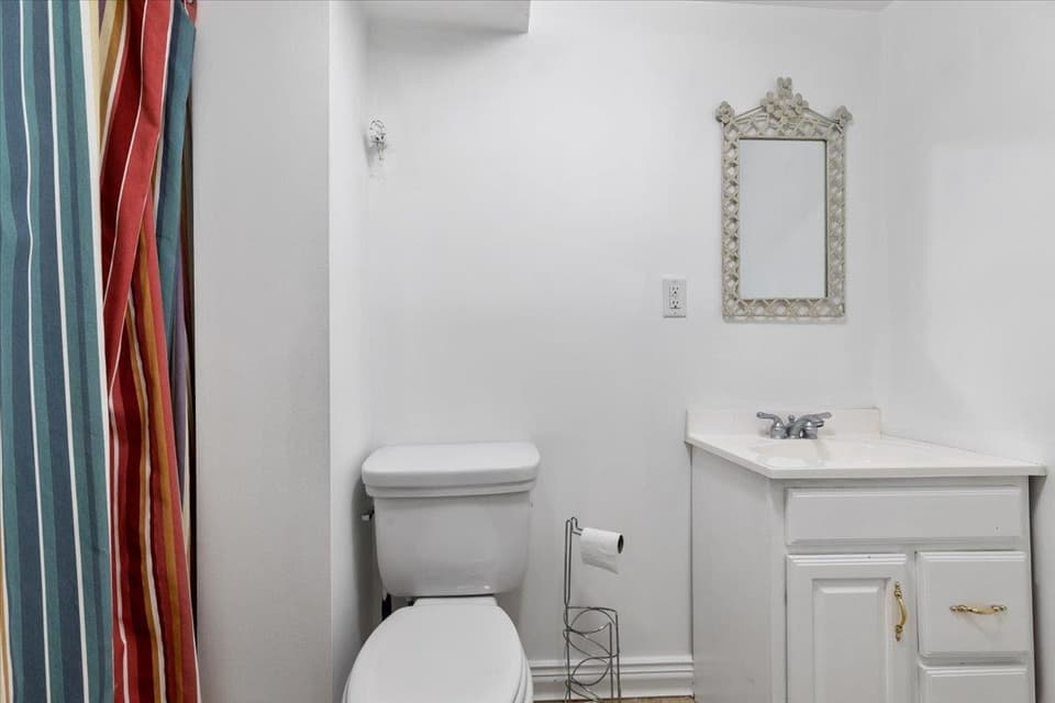 106 Miller Street SE, photo 34 of 40