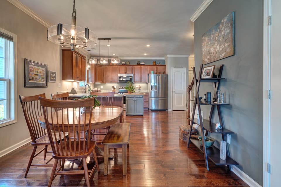 150 Roudabush Drive, photo 12 of 34