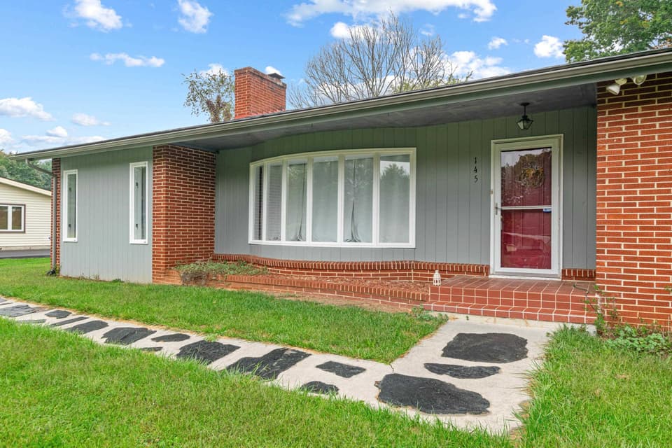 145 Kimball Lane, photo 4 of 39