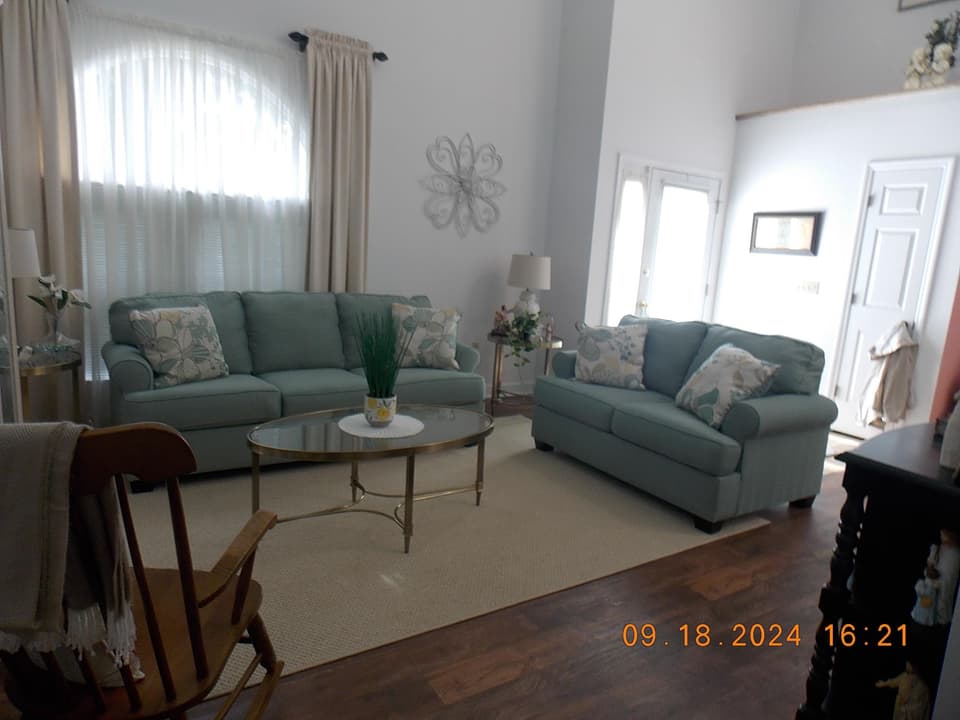 510 Kamran Drive, photo 3 of 30