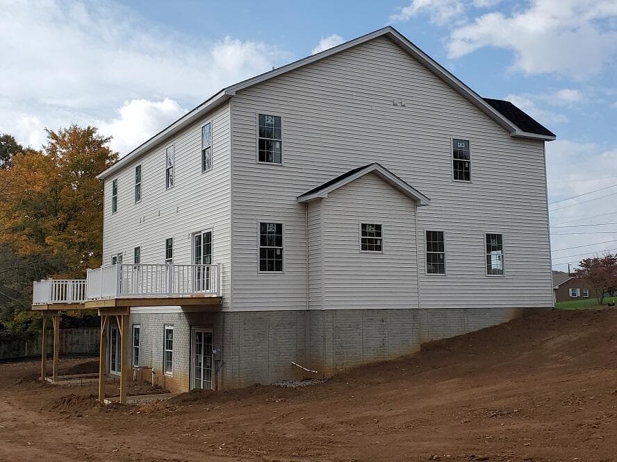 600 Starlight Dr, photo 5 of 7