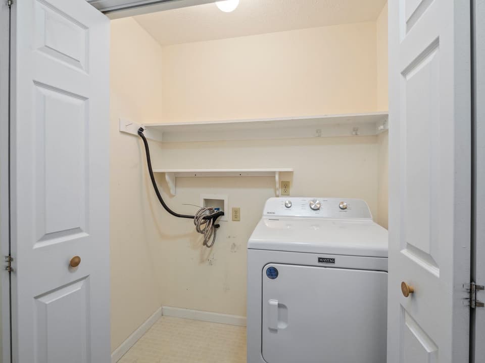 60 Wood Ridge Drive, photo 29 of 40