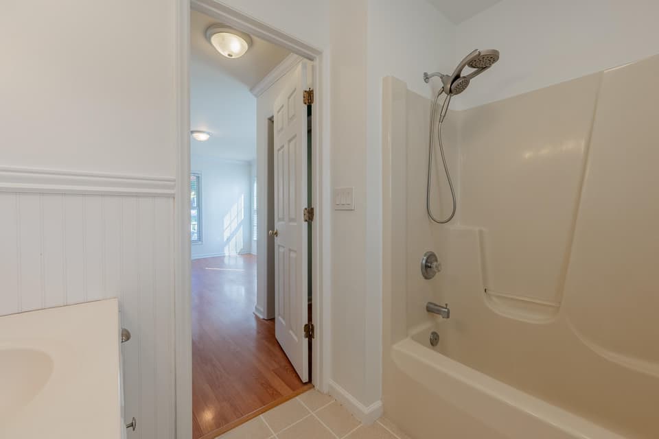 497 Canterbury Street SW, photo 21 of 40