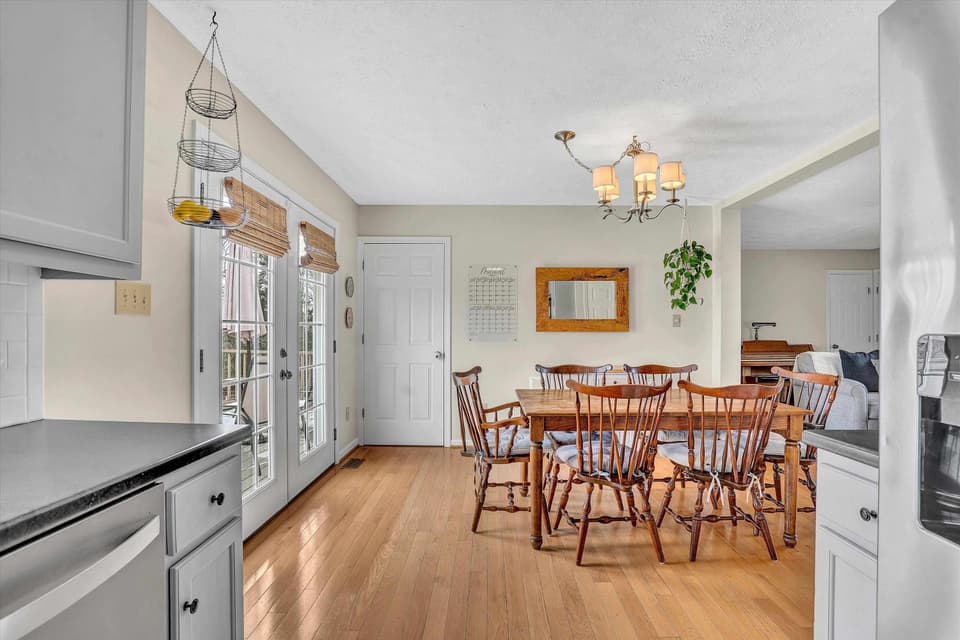 185 Howery Street, photo 15 of 40