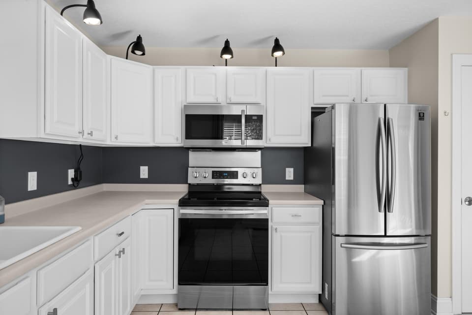510 Oak Tree Boulevard NW, photo 13 of 33