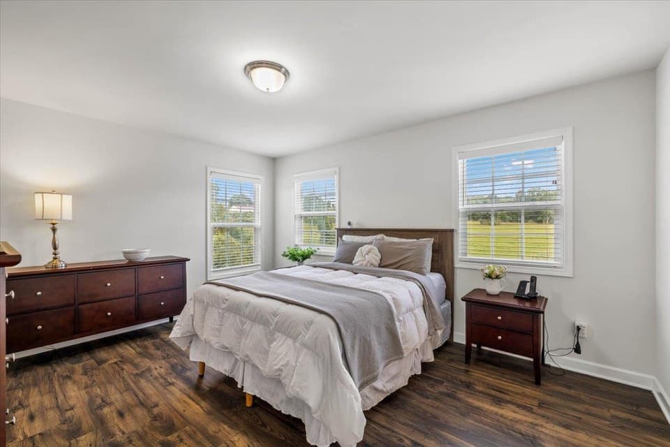 870 Jefferson Circle, photo 32 of 40