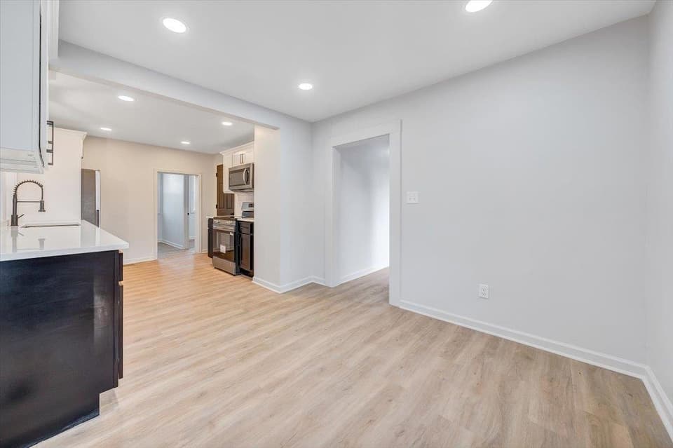 50 Bower Street NW, photo 8 of 39