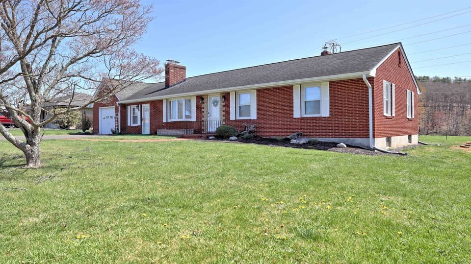 155 Gum Drive, Christiansburg, VA