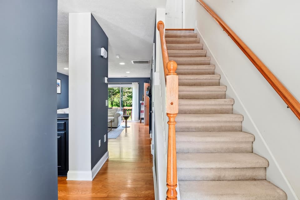 130 Blue Leaf Drive, photo 5 of 32