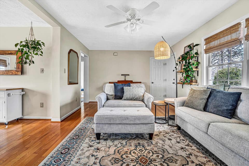 185 Howery Street, photo 9 of 40