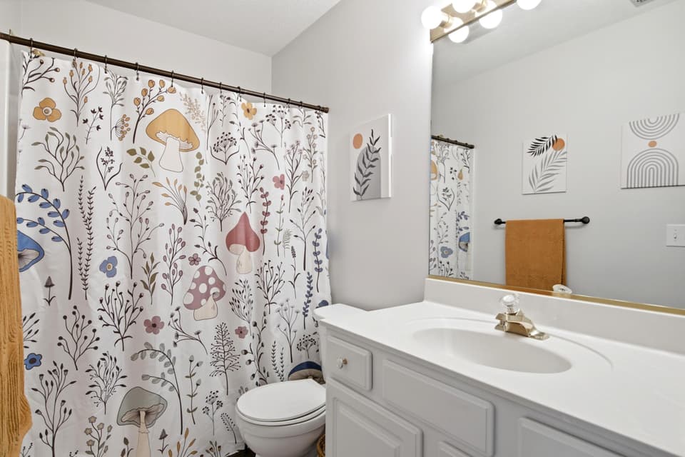 475 Silver Leaf Drive, photo 17 of 34