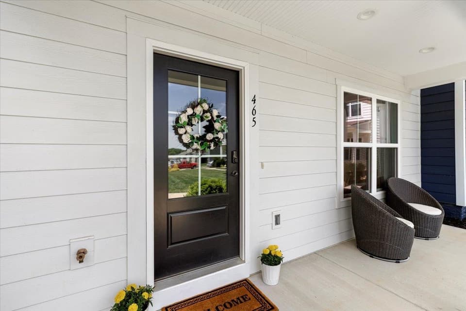 465 John Adams Drive, photo 6 of 40