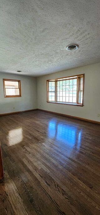 400 Turpin Walk, photo 3 of 20