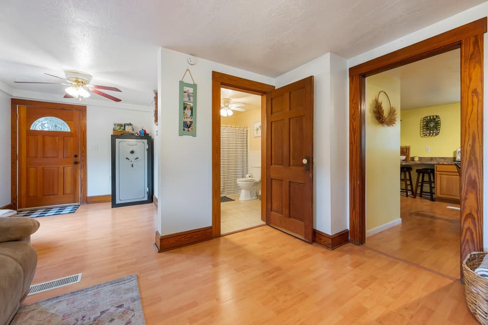 2056 Radford Road, photo 12 of 40